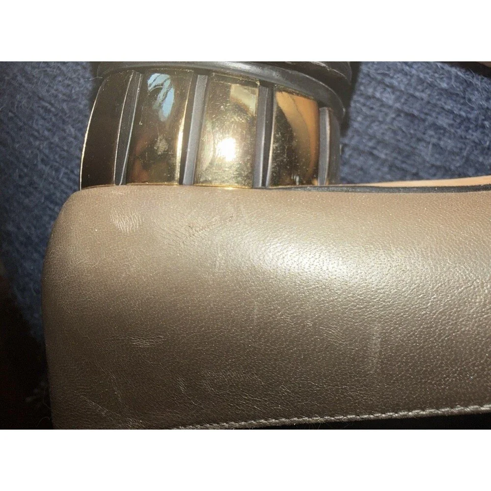 VTG Timothy Hitsman Gold Heels Women 9  Leather Almond Toe  Cute Decorative Heel